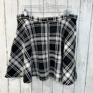 Hot Topic Women's Black White Plaid Skater Skirt Gothic Punk Y2K Grunge Size XL
